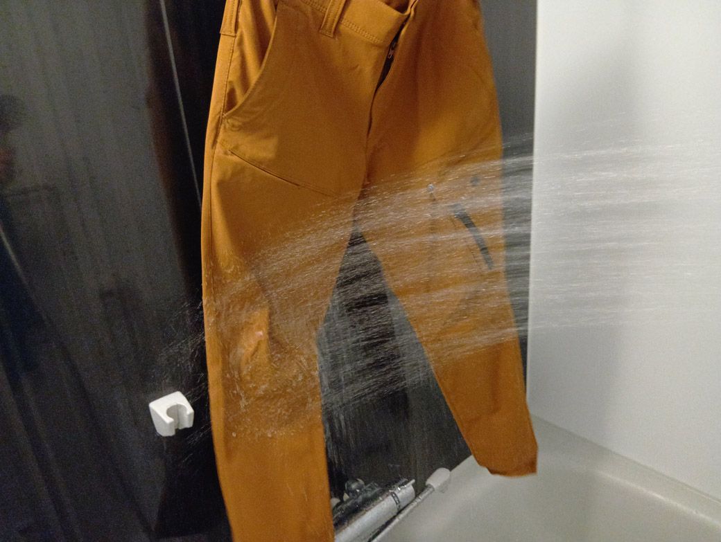 くらえっ！！（筆者撮影）