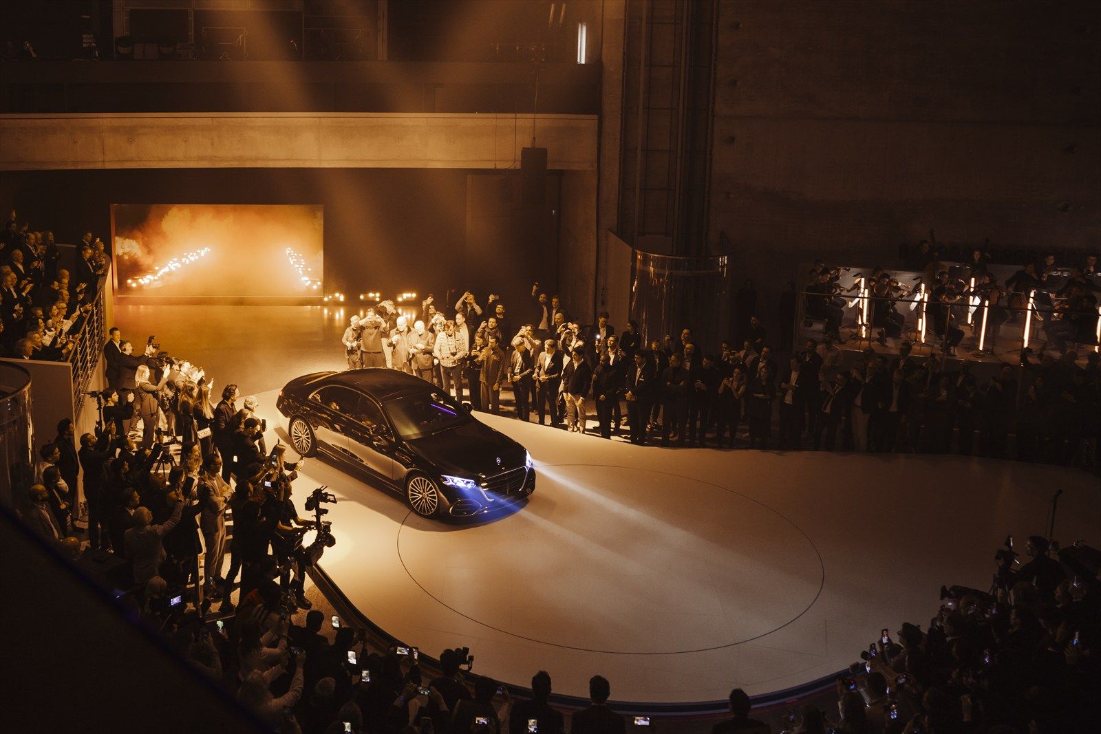 新型Sクラス（W223型）発表会の様子（写真：Mercedes-Benz）