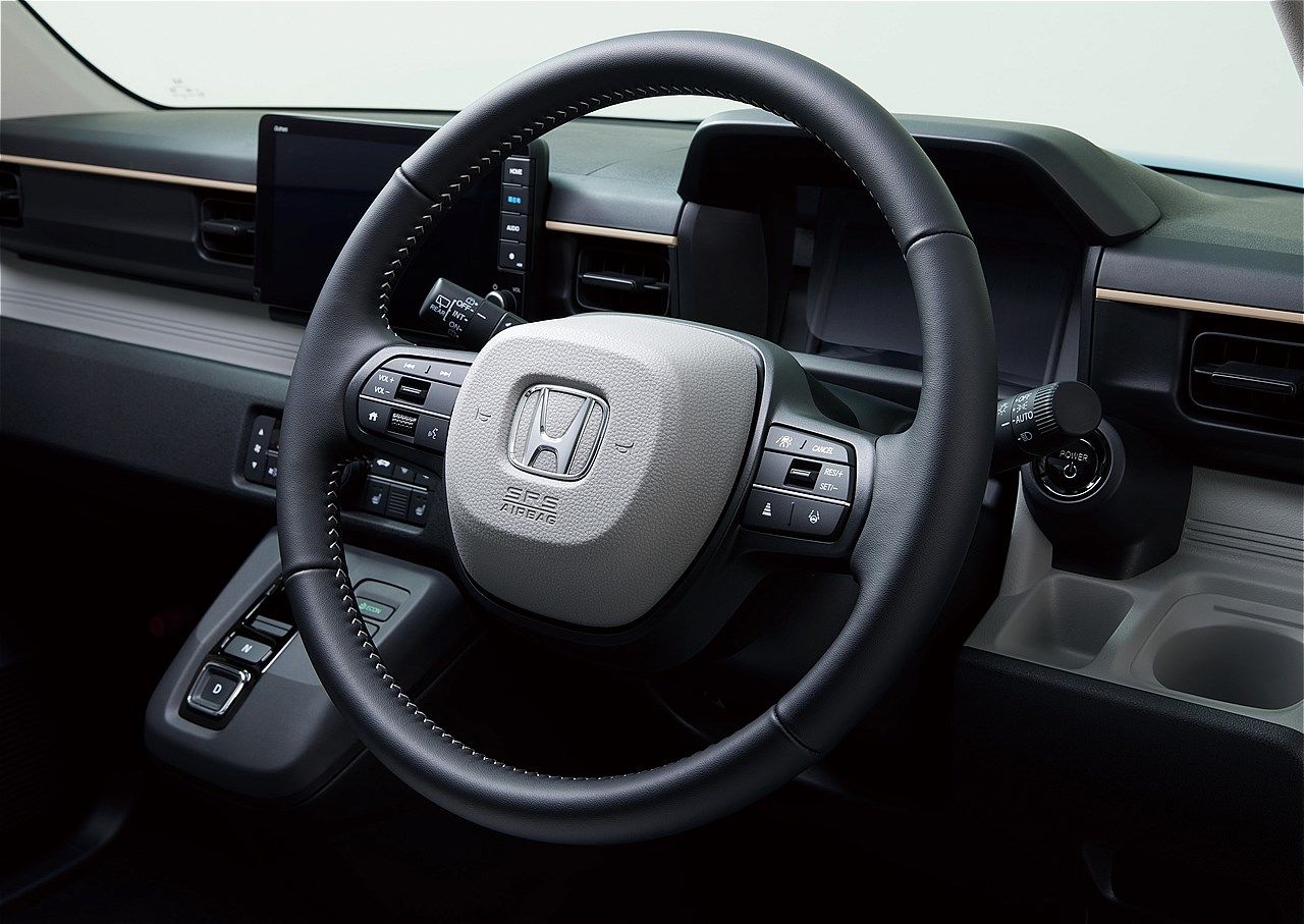 ホンダの新型軽乗用EV「N-ONE e:」（写真：本田技研工業）