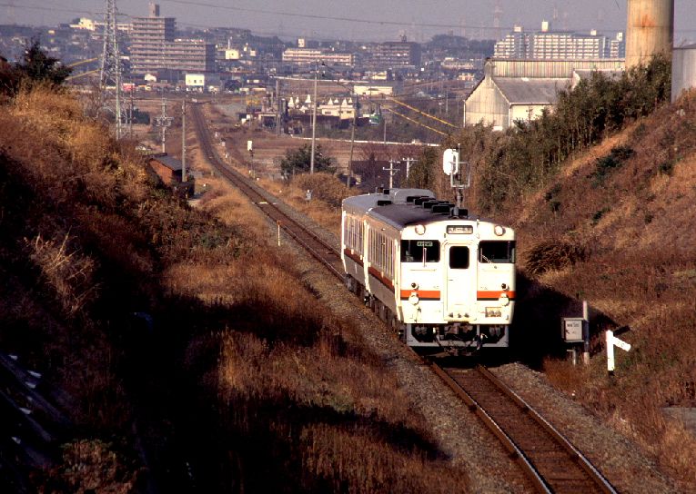 現在は電化されている武豊線にもかつてはキハ40系が走っていた（撮影：南正時）
