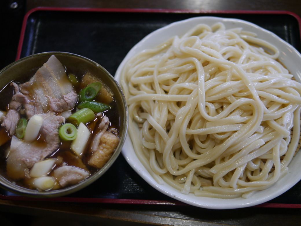 武蔵野うどん。川越市「藤店うどん」にて（筆者撮影）