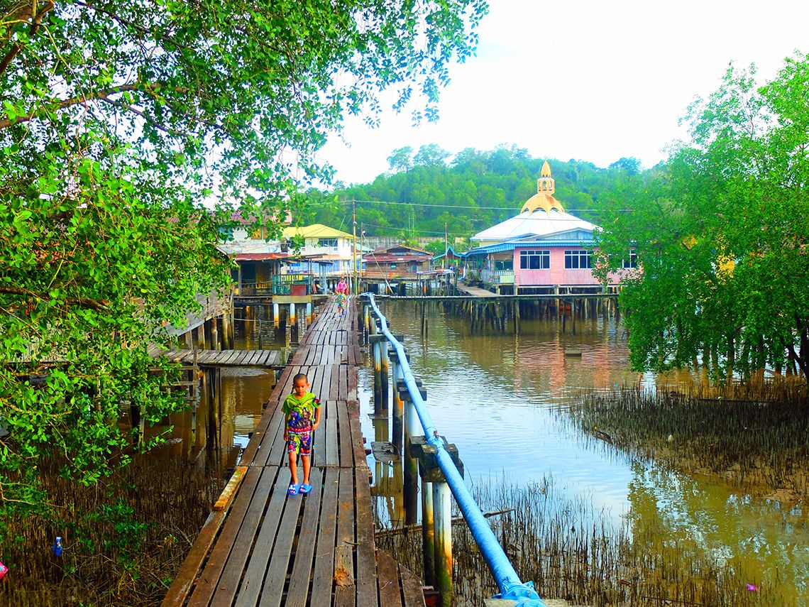 カンポンアイール