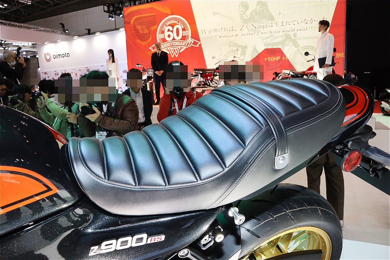 カワサキの新型「Z900RS SE」(筆者撮影）