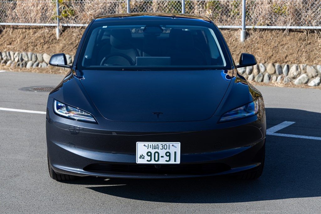テスラ「Model 3」（写真：三木 宏章）
