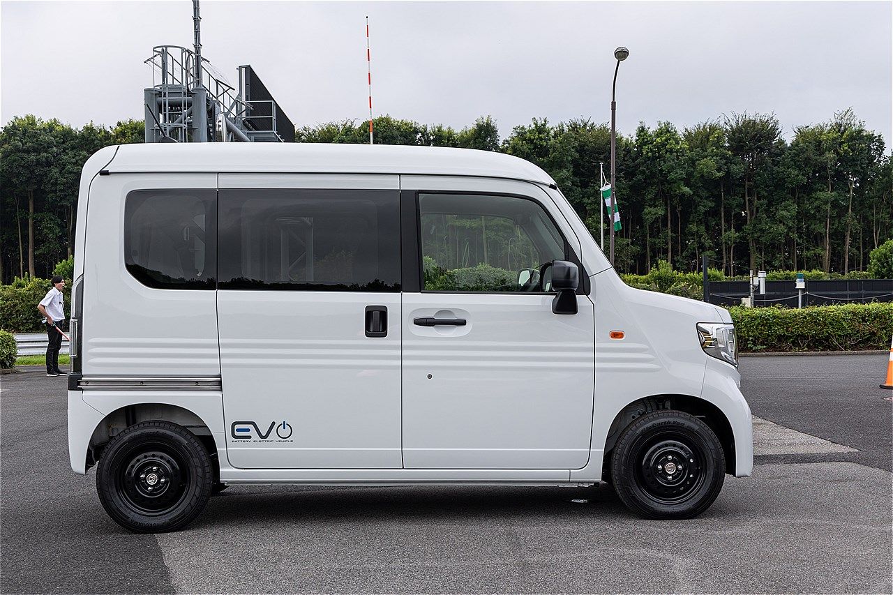 ホンダ「N-VAN e:」のディテールなど（写真：三木宏章）