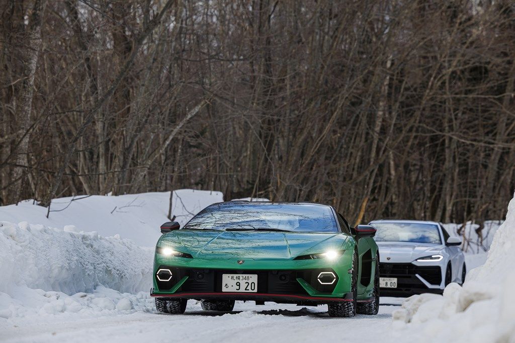 ランボルギーニの「テメラリオ」と「ウルスSE」（写真：Lamborghini）