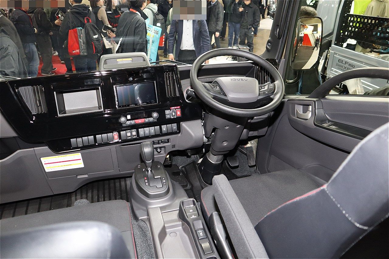 NTBの新作キャンピングカー「ジオローム」（写真：筆者撮影）