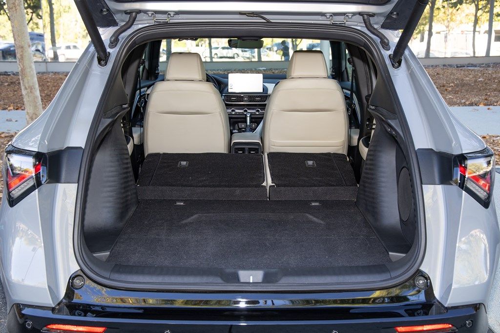 ホンダがアメリカで販売するアキュラブランドのコンパクトSUV「ADX」（写真：平野 陽）