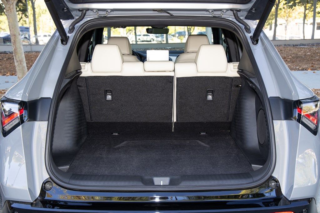 ホンダがアメリカで販売するアキュラブランドのコンパクトSUV「ADX」（写真：平野 陽）