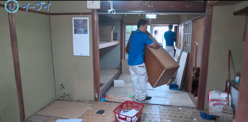 モノ屋敷