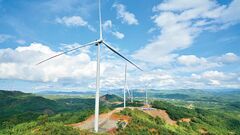多彩な再エネで発電量拡大 激戦の「洋上風力」にも挑む