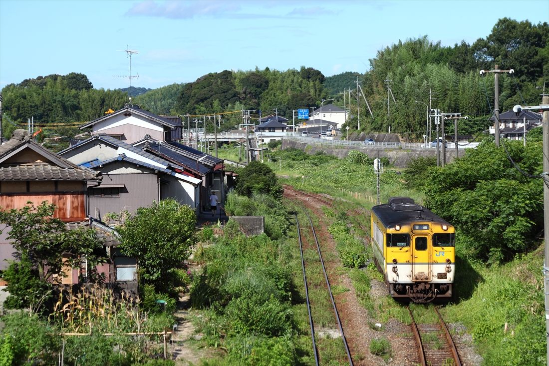山陽本線の短絡線として建設され、戦前戦中の一時期は山陽本線の一部だった岩徳線（撮影：南正時）
