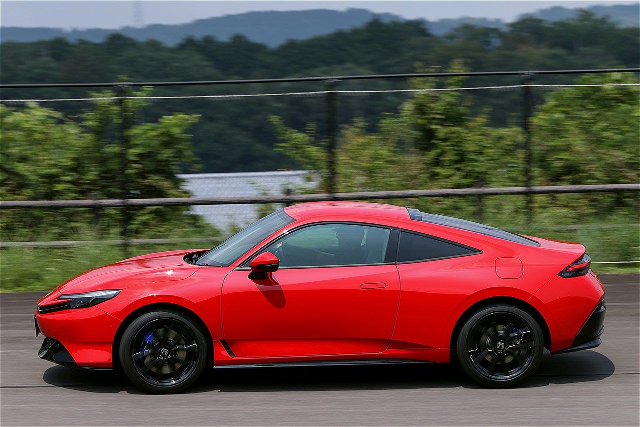 ホンダの新型「プレリュード」（写真：本田技研工業）