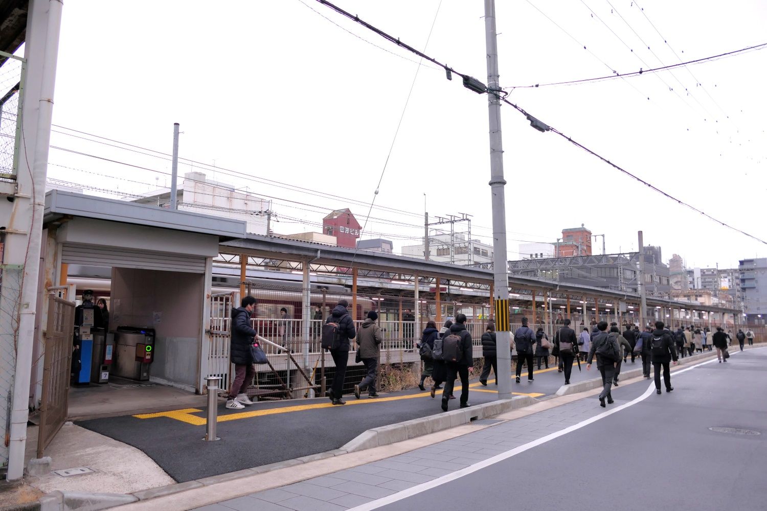 近鉄奈良線　新大宮駅　臨時出口