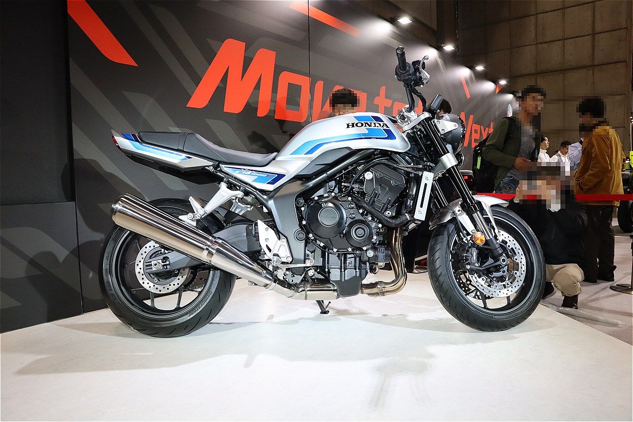 第52回 東京モーターサイクルショーに展示されたホンダ「CB1000Fコンセプト」(筆者撮影）