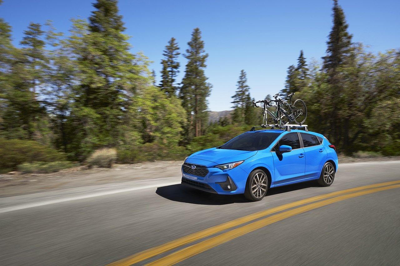 2022年ロサンゼルスオートショーで世界初公開されたアメリカ仕様の新型インプレッサ（写真：SUBARU）