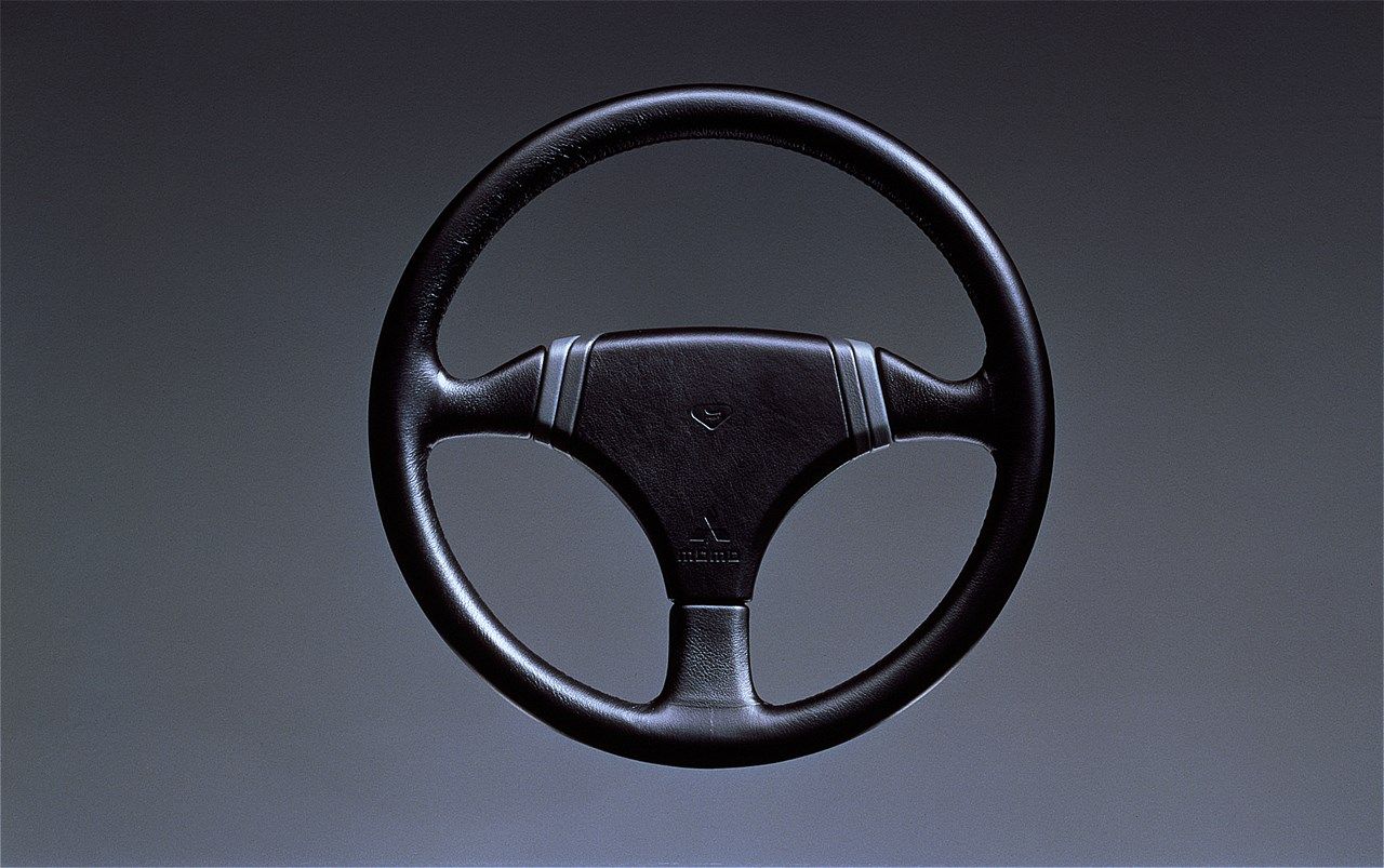 三菱「ランサーエボリューションⅡ」（写真：三菱自動車）