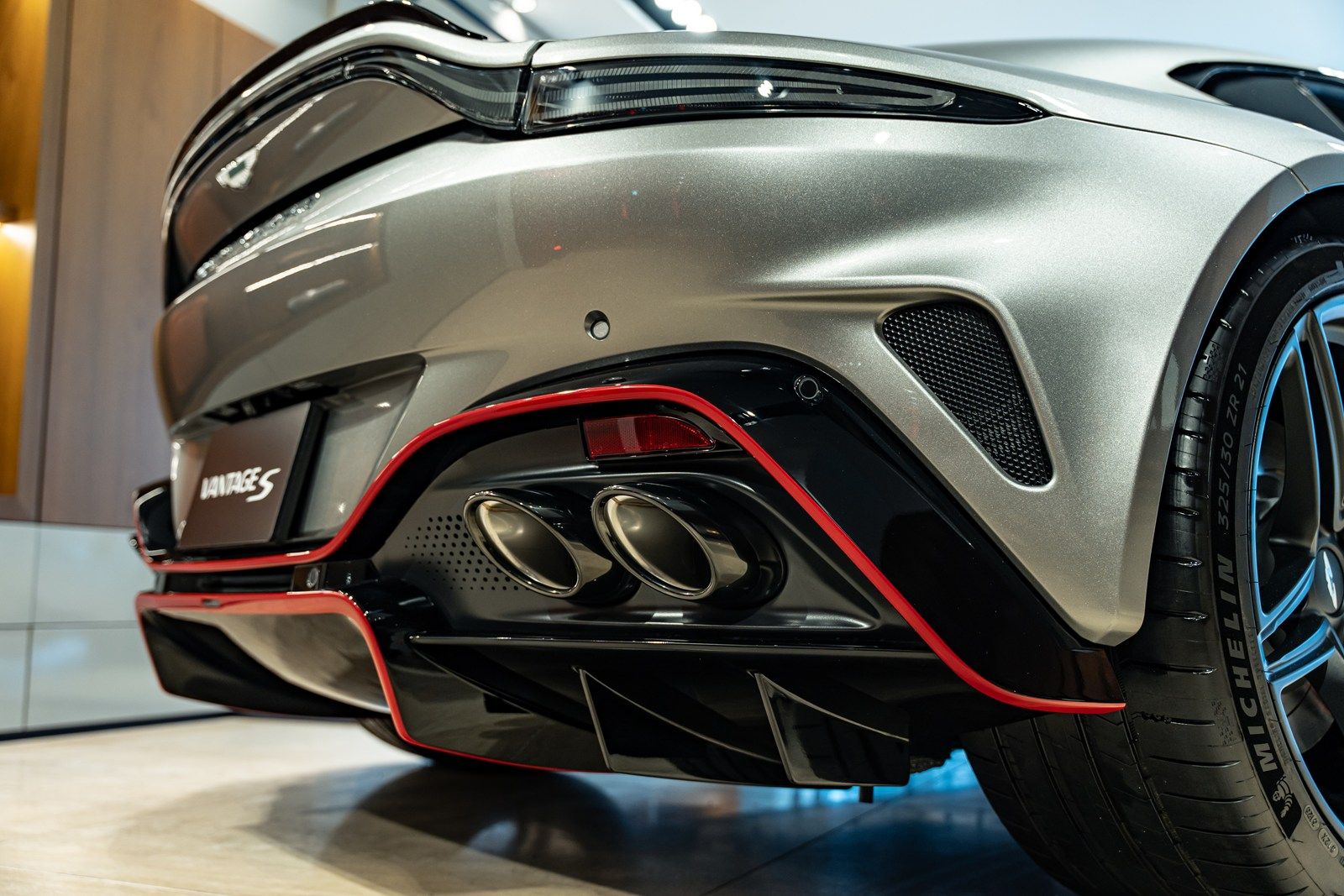 アストンマーティン ヴァンテージS（写真:Aston Martin Japan）