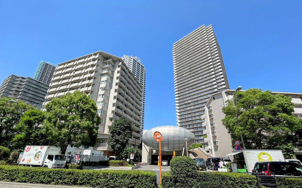 超高層住宅地「大川端リバーシティ21」の一角（筆者撮影）