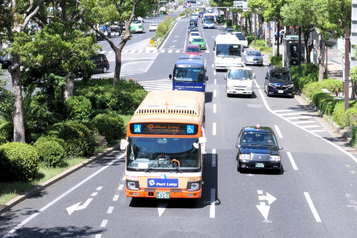 一般車両の「ポートループ」