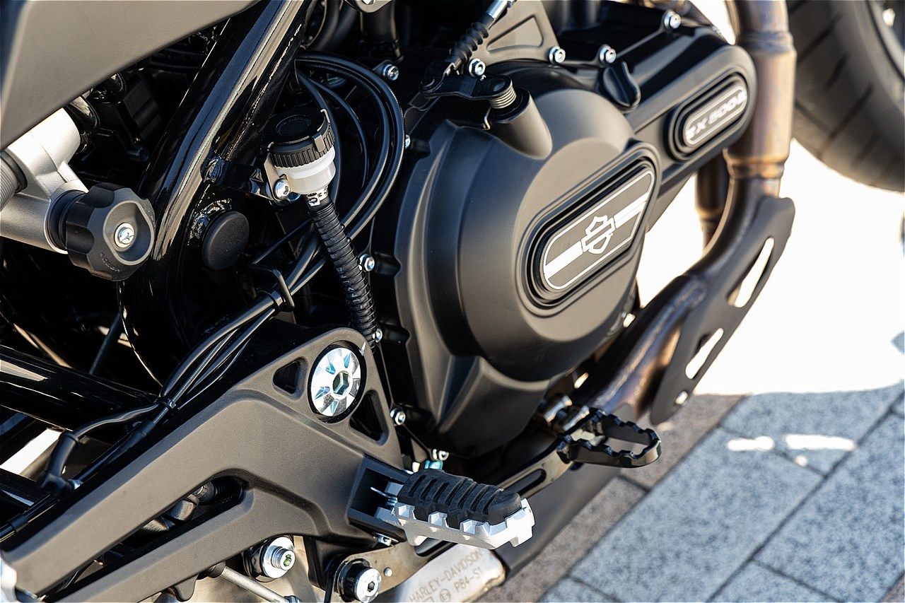 ハーレーダビッドソン「X500」（写真：三木 宏章）