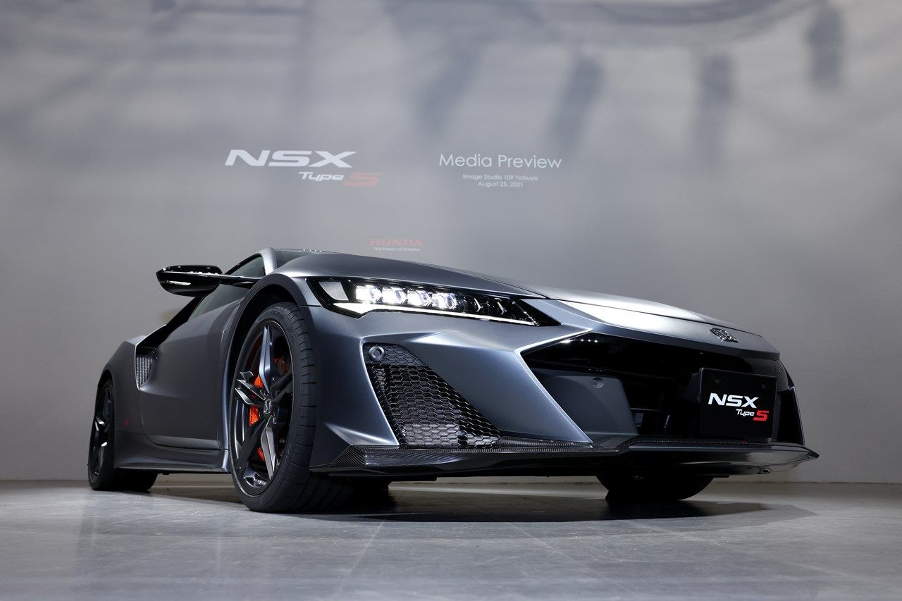 世界限定350台、日本では限定30台で販売されるホンダ「NSX タイプS」（撮影：尾形文繁）