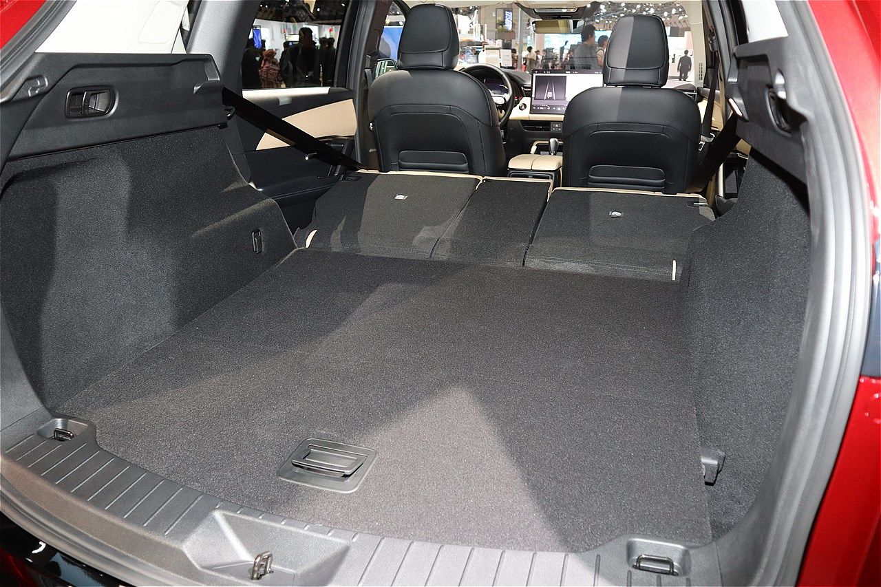 ジャパンモビリティショー2025に展示されたマツダの新型「CX-5」（筆者撮影）