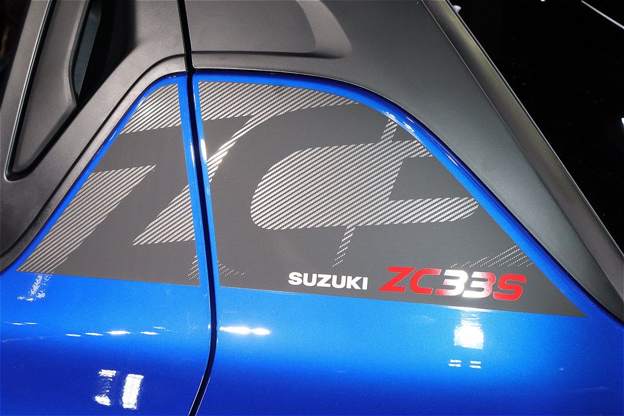 東京オートサロン2025に展示されていたスズキ「スイフトスポーツZC33Sファイナルエディション」（筆者撮影）