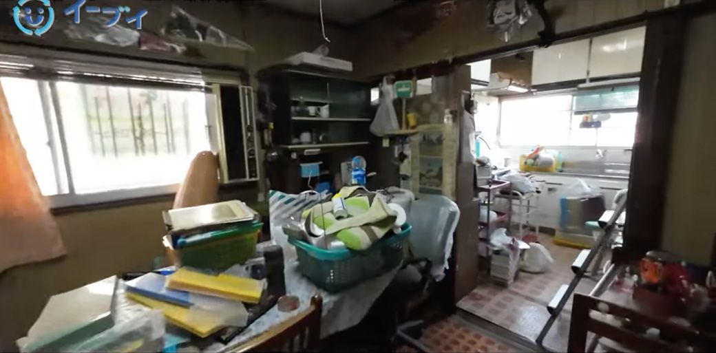 モノ屋敷