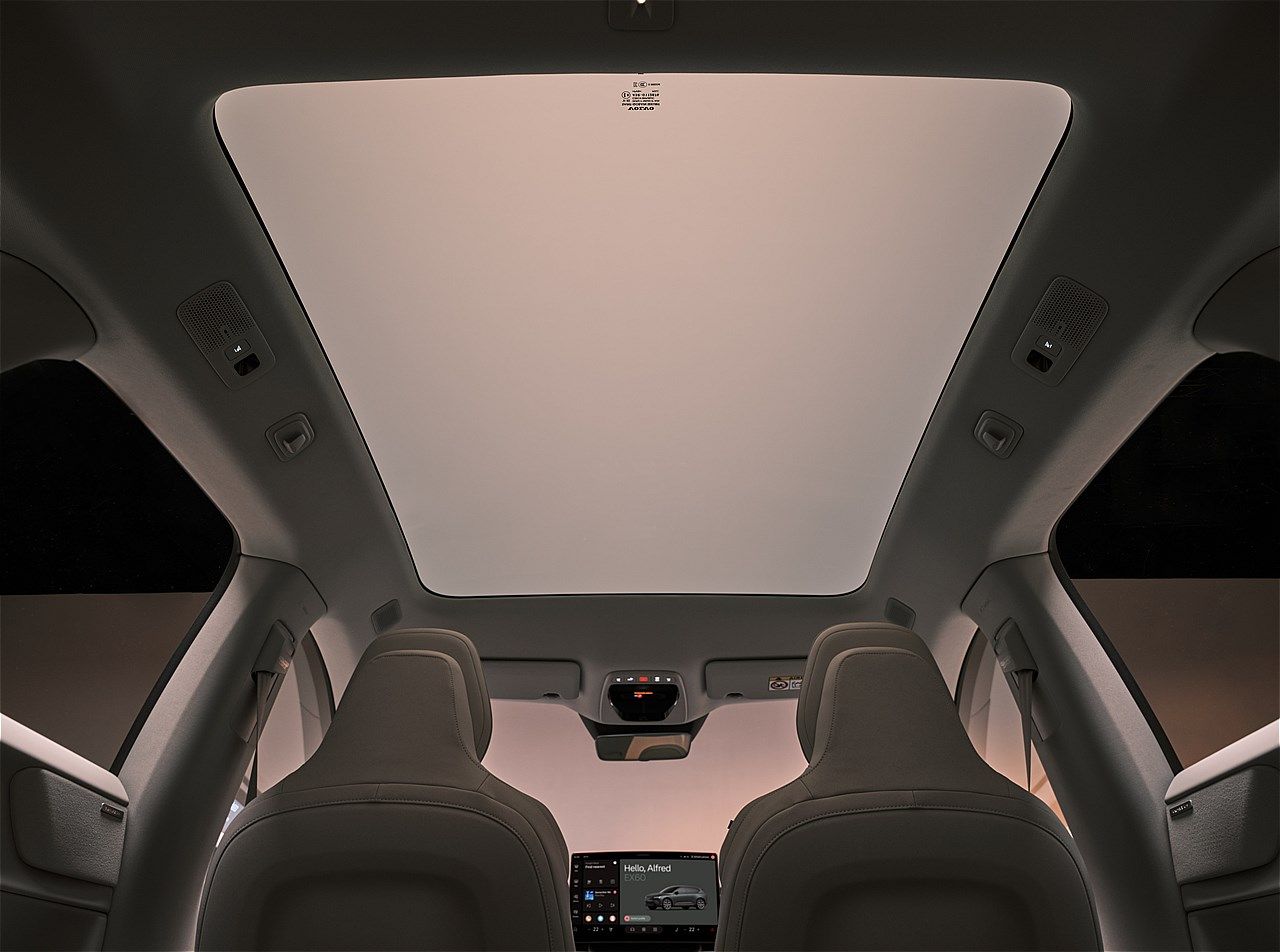 スウェーデン本社で2026年1月21日（現地時間）、世界初公開されたボルボの新型電動ミッドサイズSUV「EX60」（写真：ボルボ・カー・ジャパン）