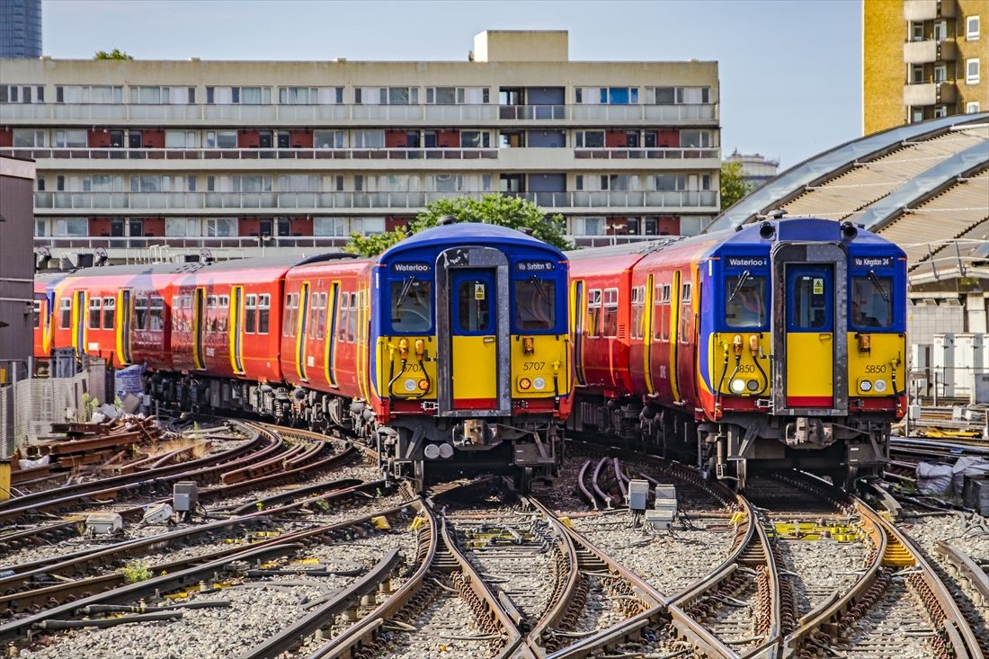 ロンドン・ウォータールー駅に発着するクラス455＝2015年（写真：BeyondImages/gettyimages）