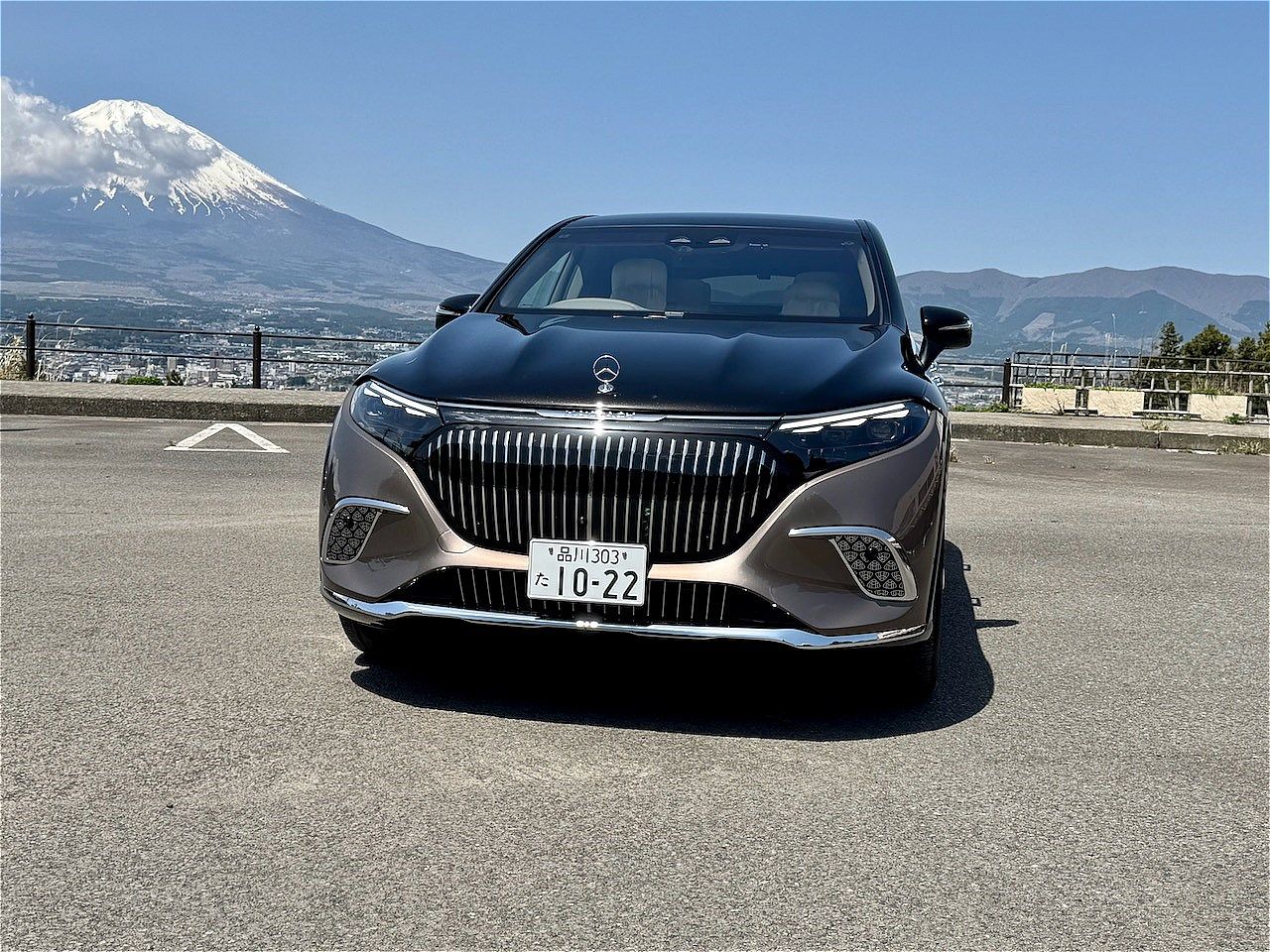 メルセデス・マイバッハ「EQS680 SUV」（筆者撮影）