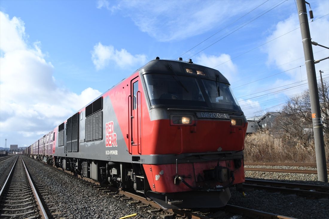 函館から東室蘭まで走ったDF200形（記者撮影）