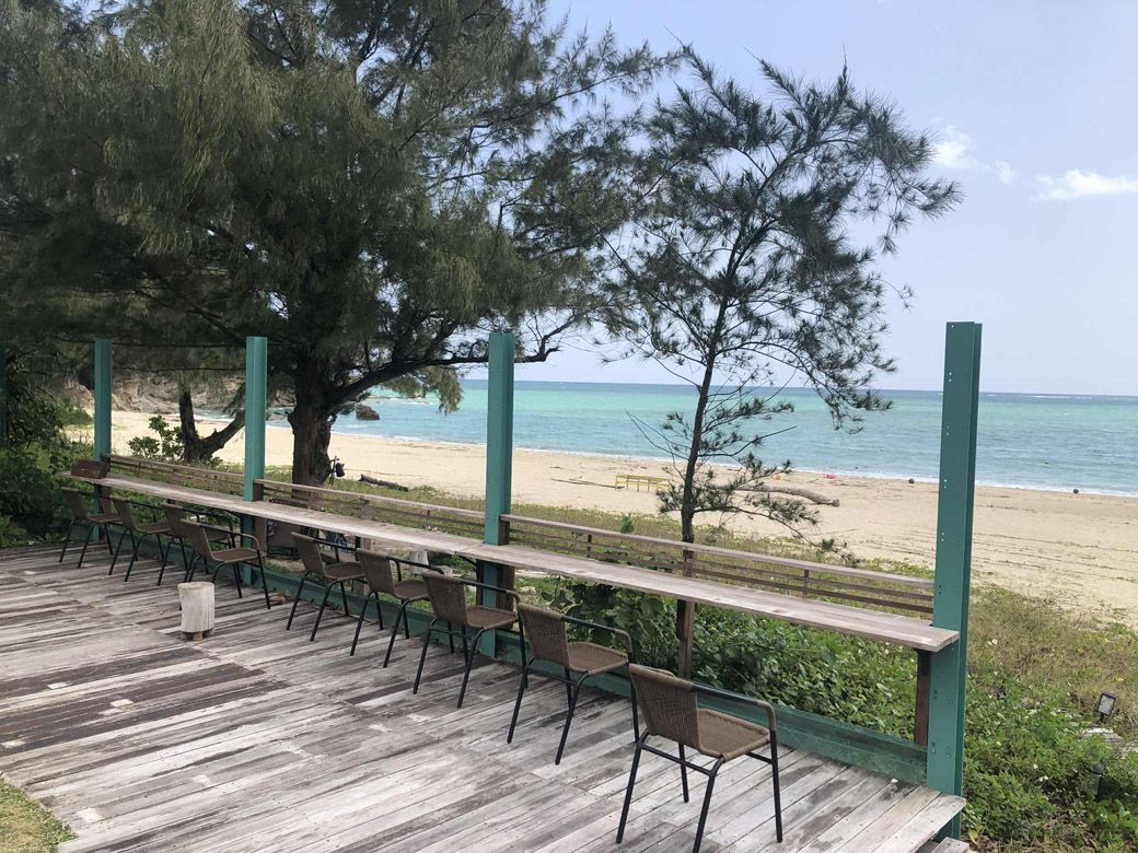 沖縄本島北部・東村のビーチ（筆者撮影）