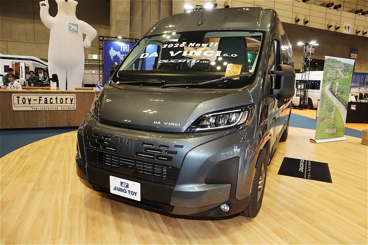 ジャパンキャンピングカーショー2026でトイファクトリーが発表した新型「ダヴィンチ6.0」（写真：筆者撮影）