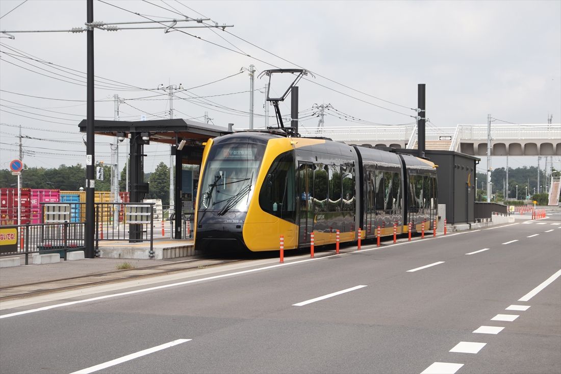 ライトライン終点の芳賀・高根沢工業団地停留場。宇都宮駅東口停留場から14.5kmで所定ダイヤでは45分かかる（筆者撮影）