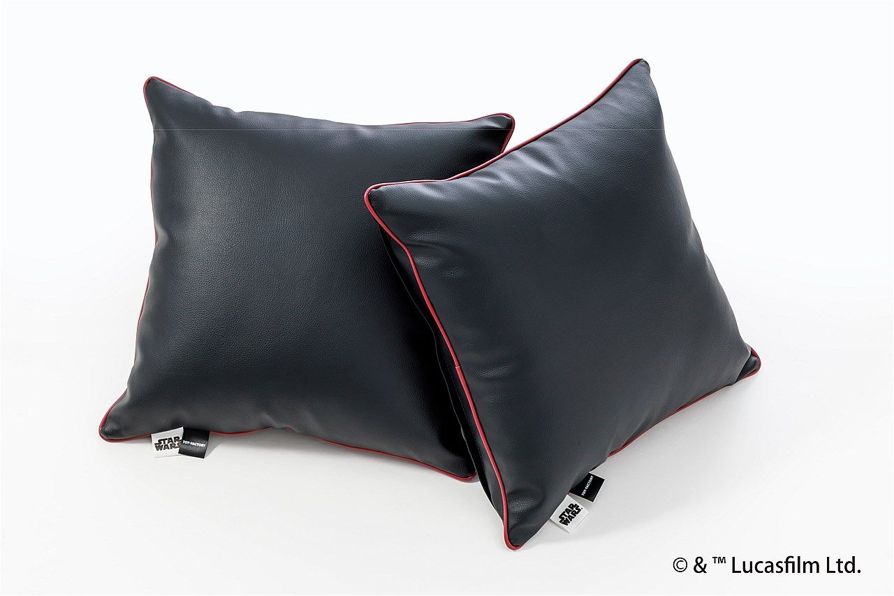 スター・ウォーズの世界観が広がるトイファクトリーのキャンピングカー「ダビンチ6.0＜スター・ウォーズ＞エディション」（写真：トイファクトリー）