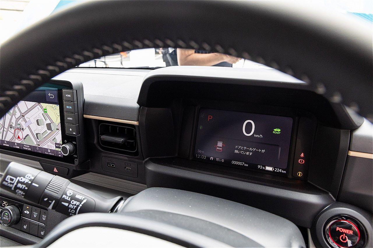 ホンダの新型軽乗用EV「N-ONE e:」（写真：三木 宏章）