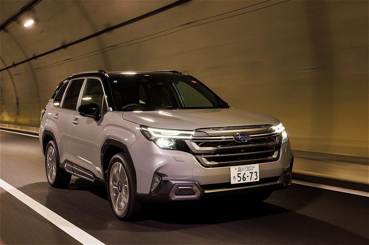 スバル新型「フォレスター Premium EX」（写真：スバル）