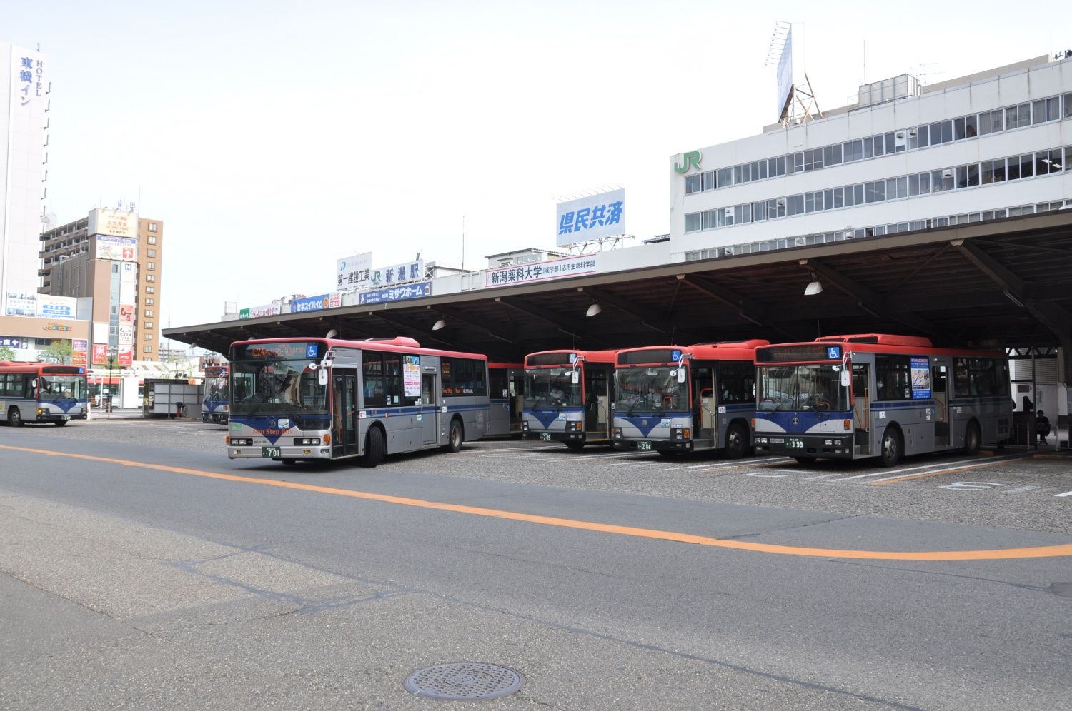 新潟駅　万代口バスターミナル