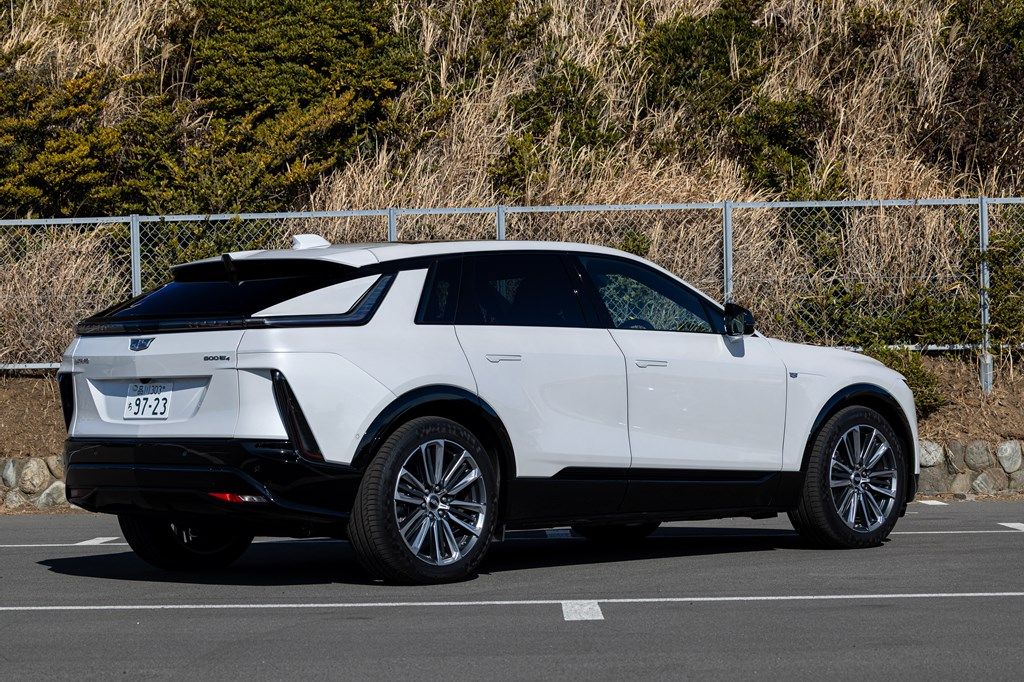 キャデラック「リリック スポーツ」（写真：三木 宏章）