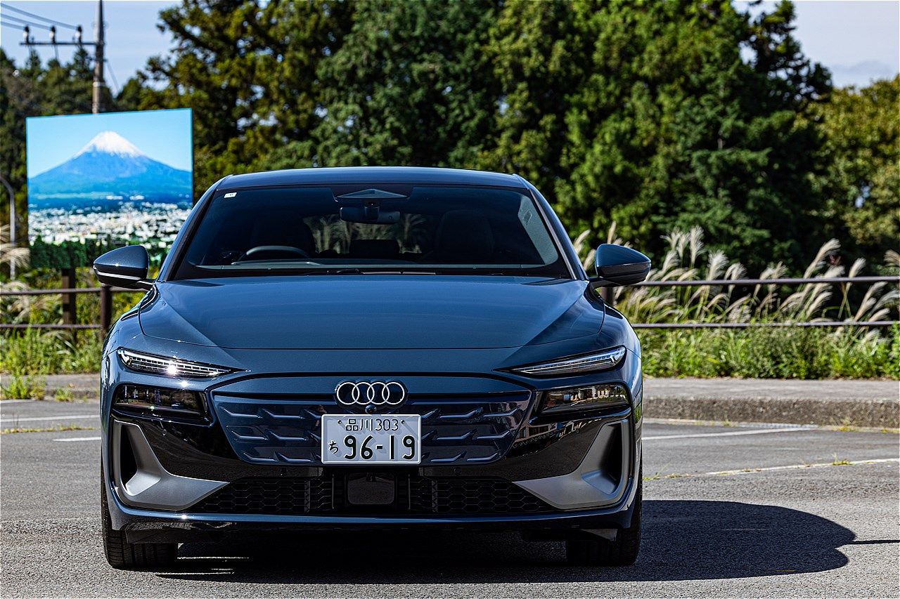 アウディの新型BEV「A6アバントe-tron」（写真：三木 宏章）