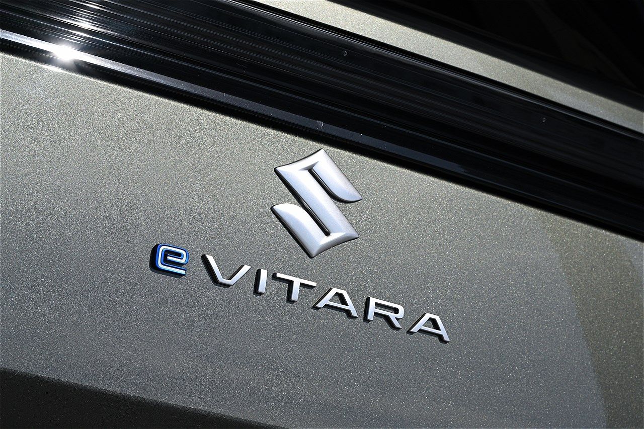 スズキの新型「eビターラ プロトタイプ」（写真：スズキ）