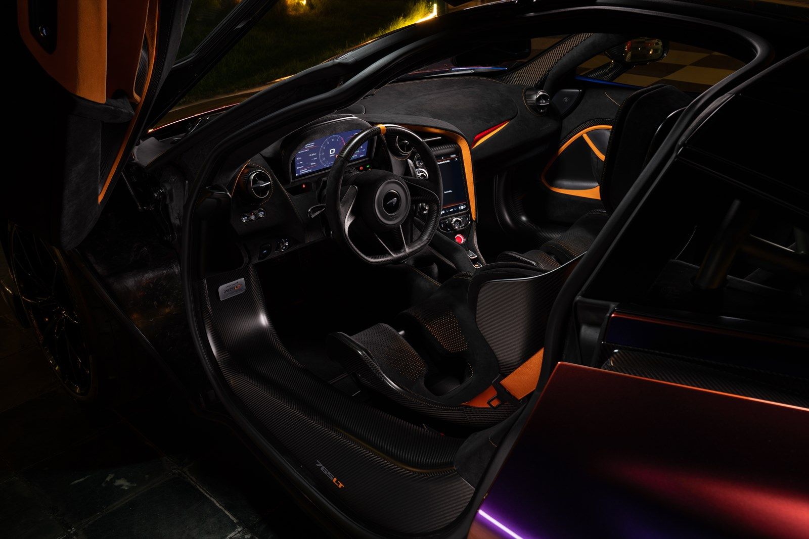 マクラーレン765LT（写真：McLaren Automotive）