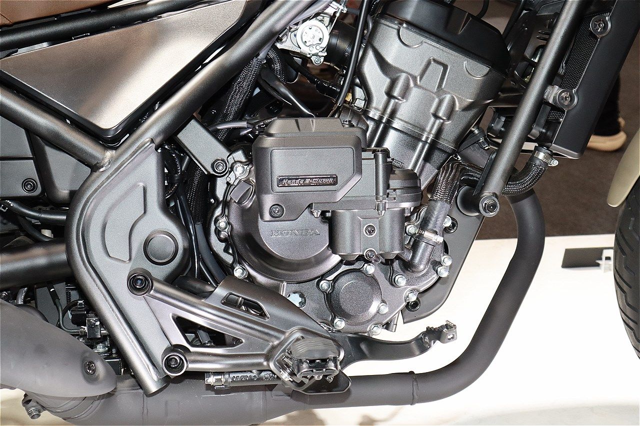 ホンダ「レブル250 E-クラッチ」（筆者撮影）