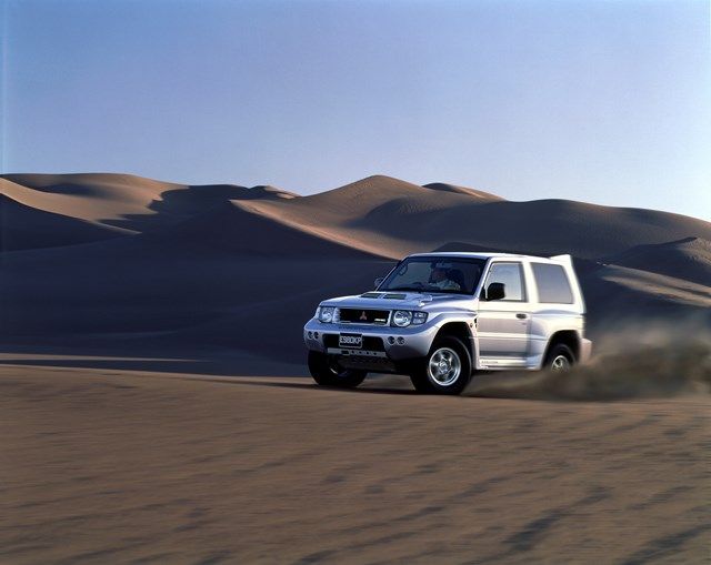 1997年発売、三菱自動車「パジェロ エボリューション」（写真：三菱自動車）