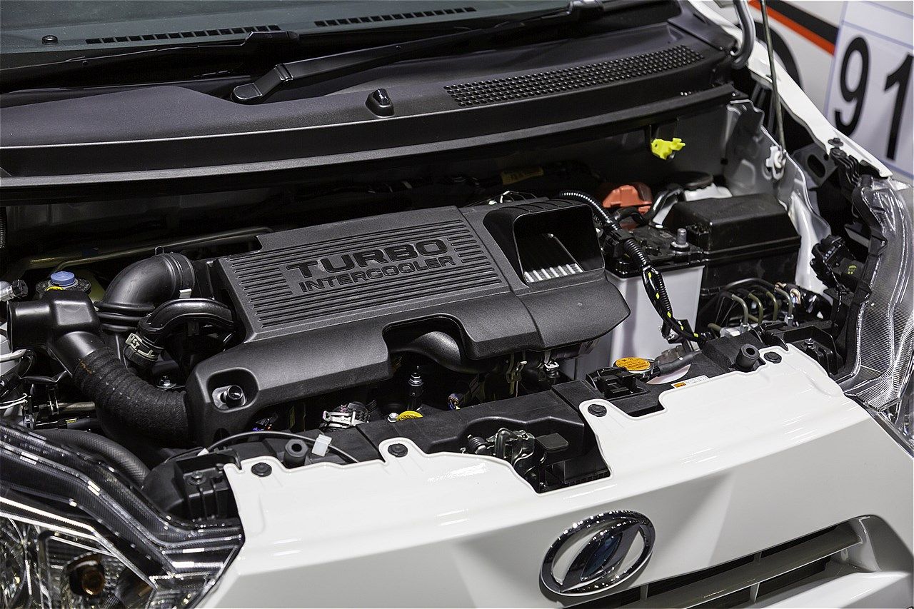 東京オートサロン2026に出展されたダイハツ「ミラ イース tuned by D-SPORT Racing」（写真：場末モータープール）