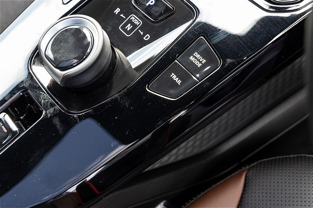 スズキの新型「eビターラ プロトタイプ」（写真：三木 宏章）