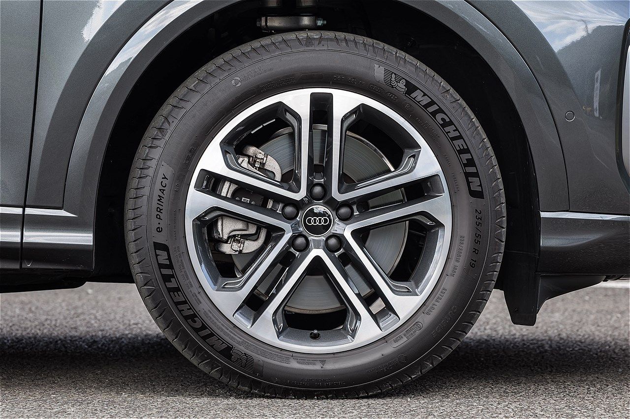 アウディの新型SUV「Q5」（写真：アウディジャパン）