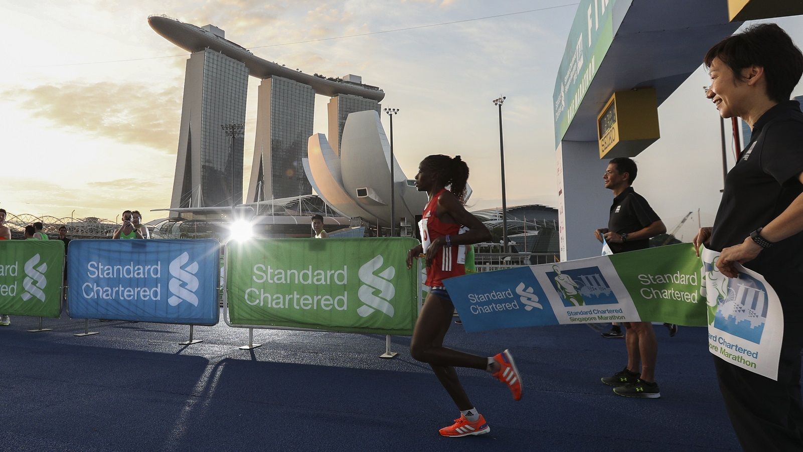 海外マラソン､次に狙うべきはシンガポール? 政府全面バックアップでメジャー入り目指す | スポーツ | 東洋経済オンライン